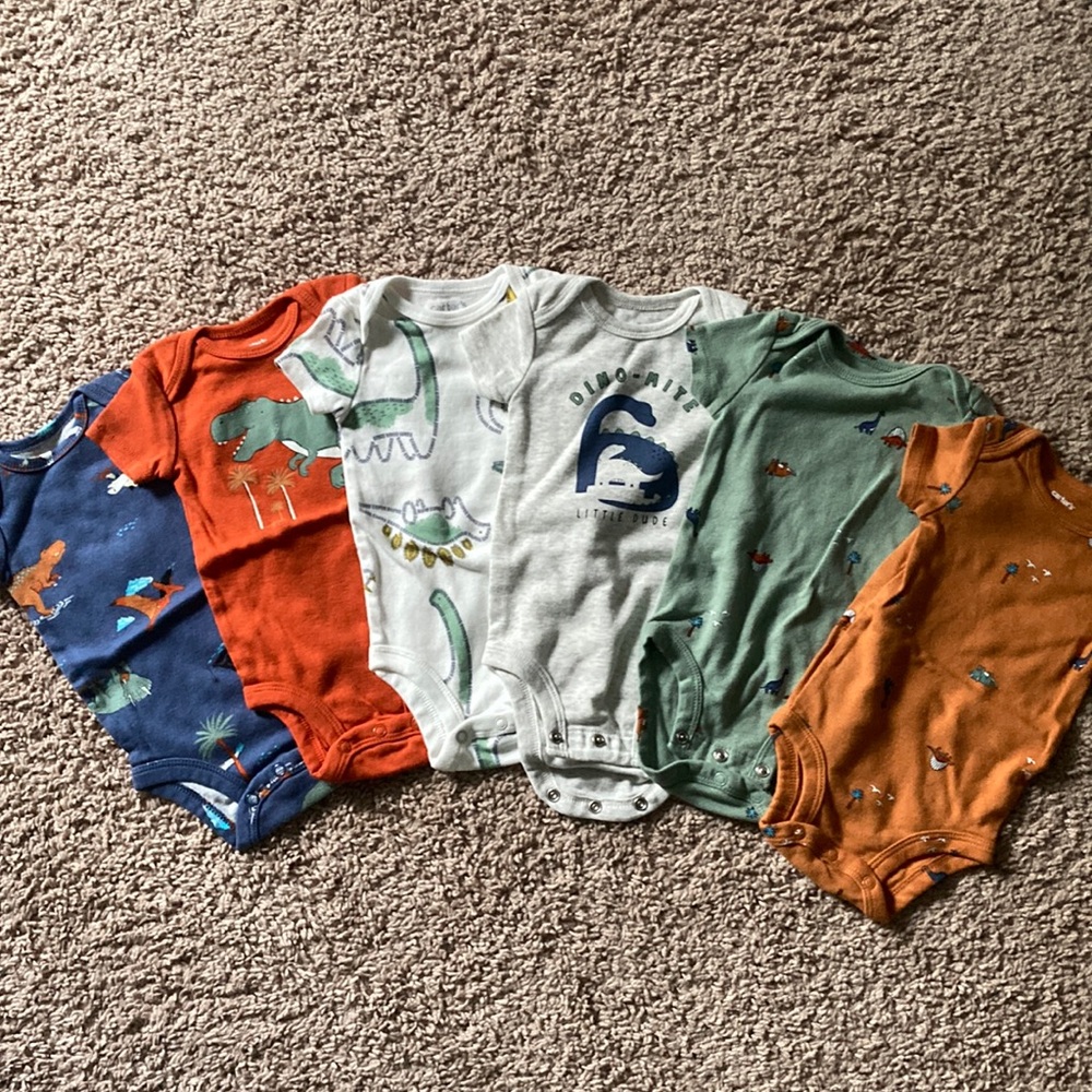 3-month Dinosaur short sleeve onsies